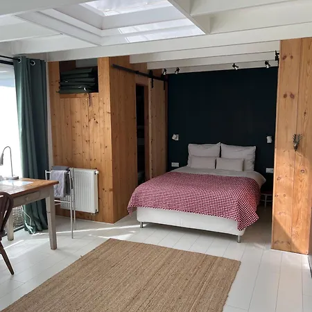 De Merel Guest house